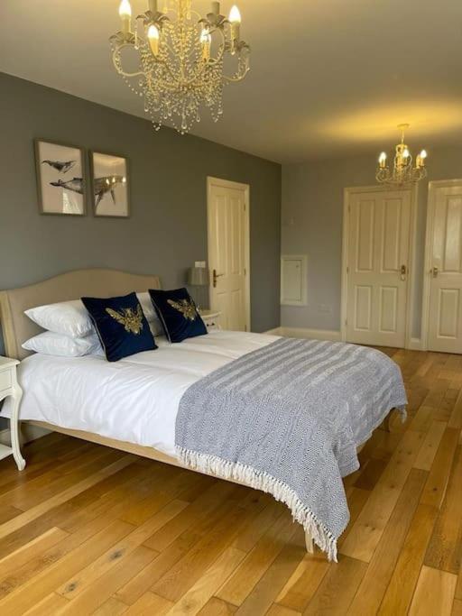Large Coastal Cottage, Private Indoor Pool, Hut Tub, Sauna And Steam Pod Weymouth Exterior photo