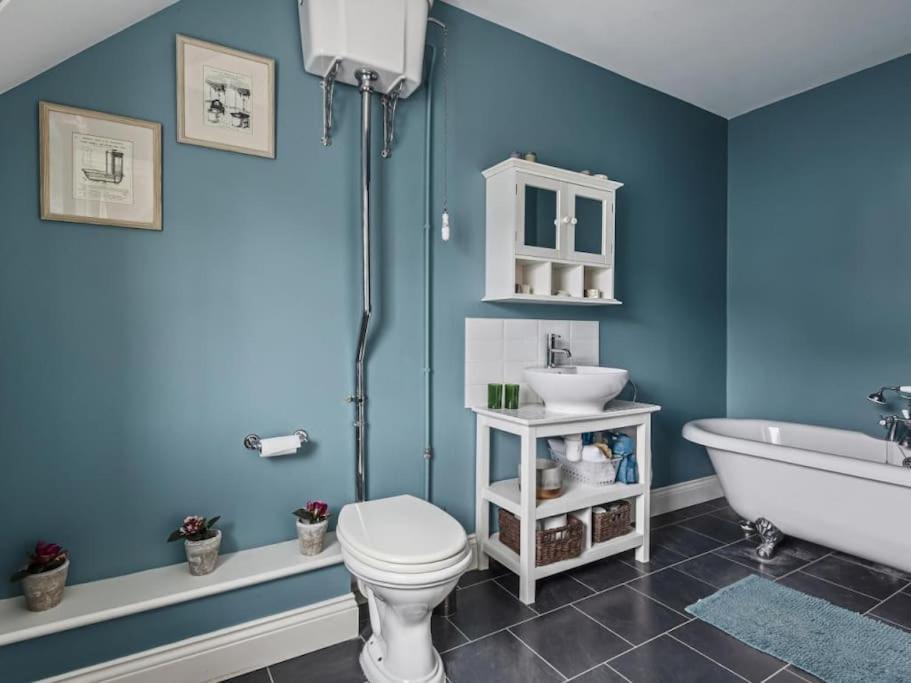 Large Coastal Cottage, Private Indoor Pool, Hut Tub, Sauna And Steam Pod Weymouth Exterior photo