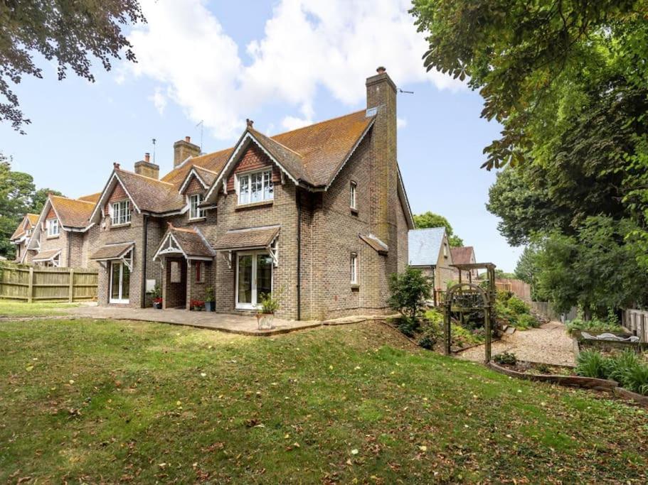 Large Coastal Cottage, Private Indoor Pool, Hut Tub, Sauna And Steam Pod Weymouth Exterior photo